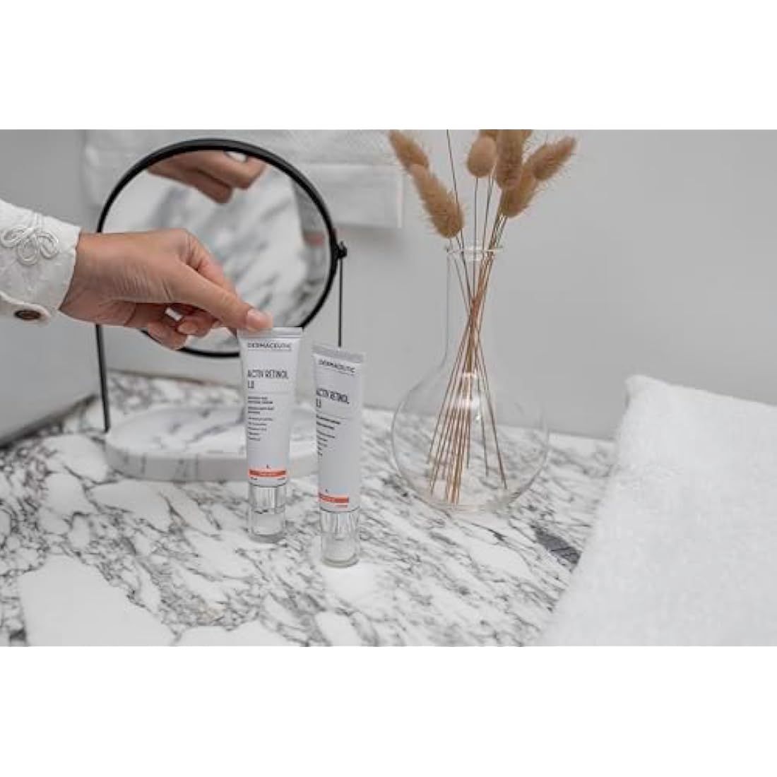 Dermaceutic Activ Retinol 1.0 - Age defense serum high strength - Face serum with Retinol and Vitamin C/E - 30ml