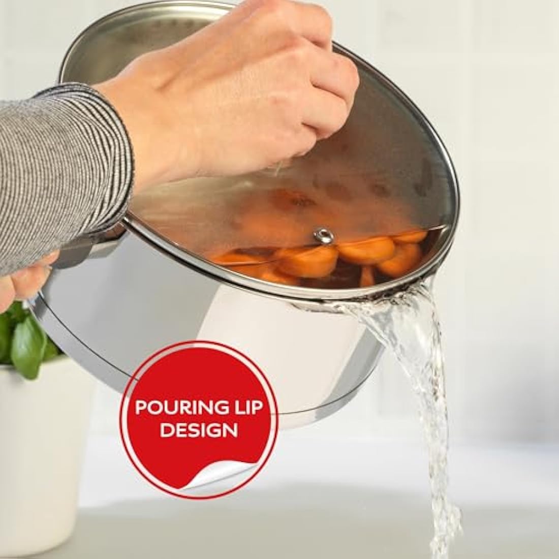 Russell Hobbs RH01164EU7 20 cm Saucepan with Lid, Induction Pan with Pouring Lip, Stainless Steel Milk Pan, Mirror Polished Soup Pan, Gas and Electric Hobs, Safe, Excellence Collection