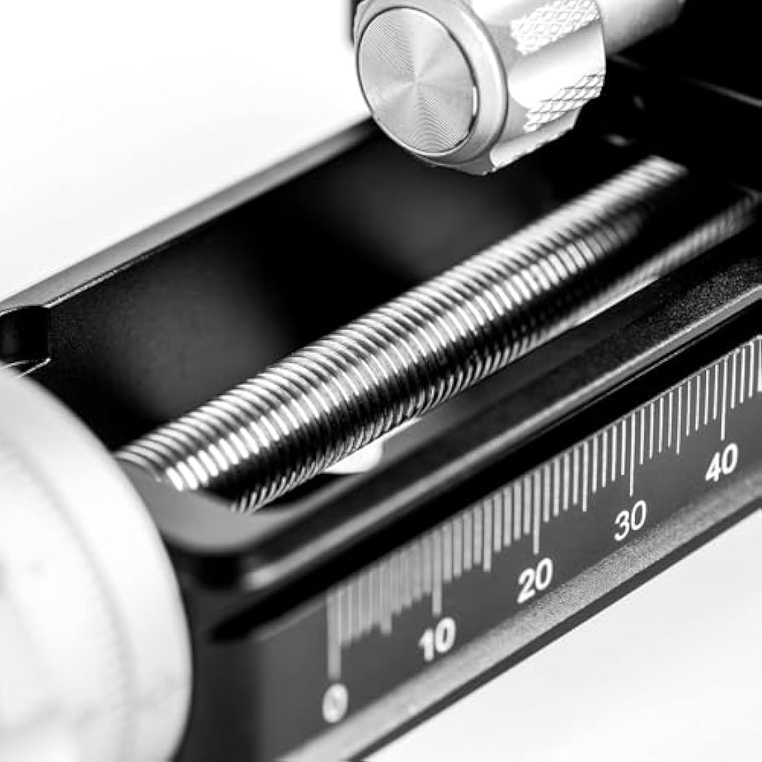 NiSi NM-180 Focus Macro Sliding Rail 160 mm Operational