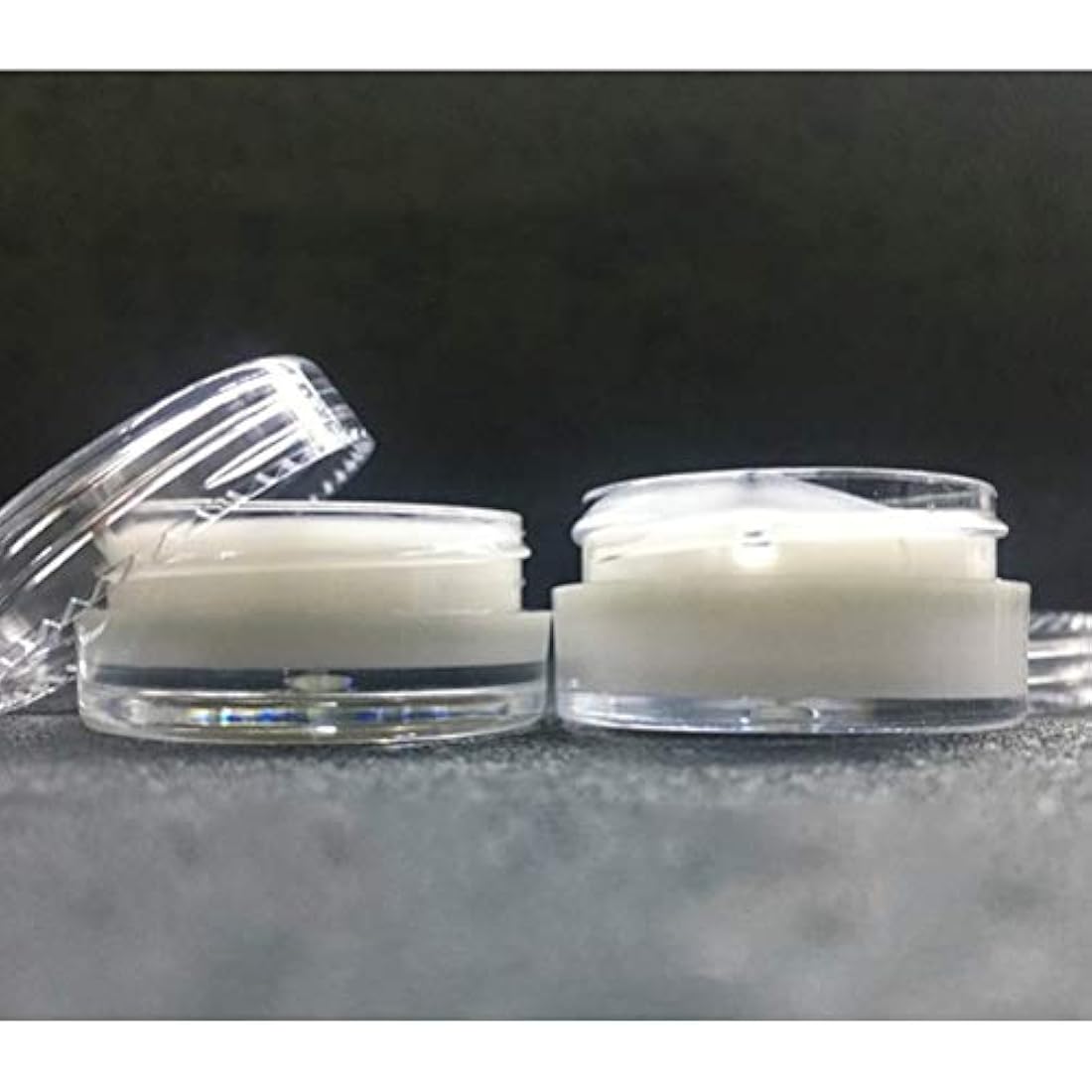 kuou 50 Pcs Empty Plastic Cosmetic Jars, 5ml Sample Containers Pots Bottles with Clear Lids