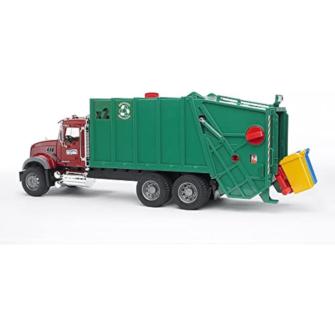 MACK Granite Garbage Truck (Red/Green)