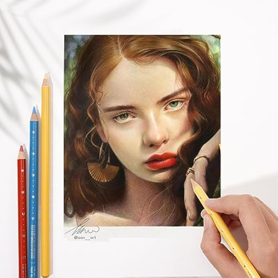 Arrtx 126 Colouring Pencils for Adults, Quality Soft Core Coloured Pencils Set for Drawing,Blending,Shading,Sketching, Professional Colouring Pencil for Artists Colourists | in Premium Gift Box