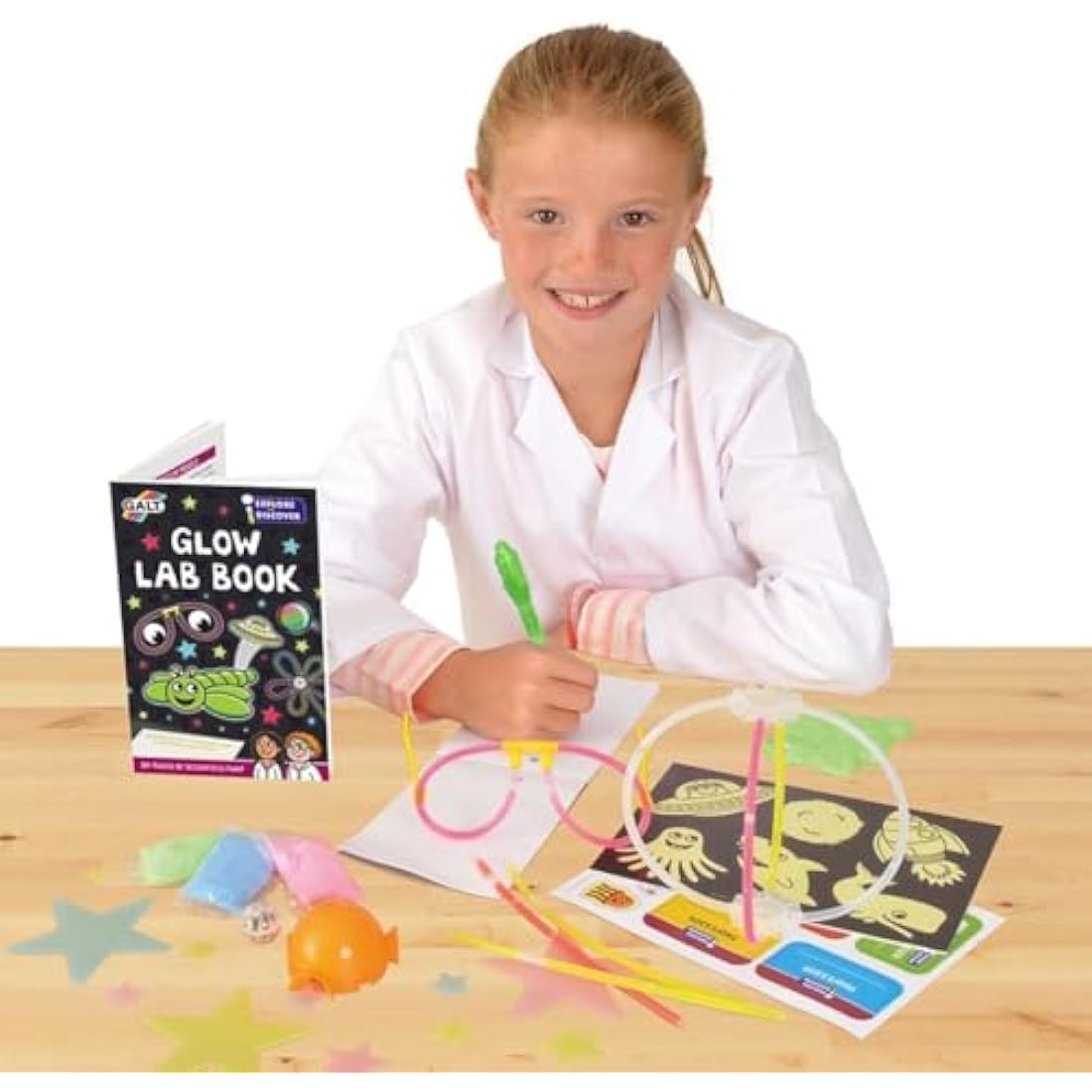 Galt Glow Lab -Explore and Discover Science and Craft Kit for Kids - STEM Learning and Scientific Thinking - Glow in the Dark Science Set with Glow Sticks - Gift for Boys and Girls - Ages 6 Years Plus