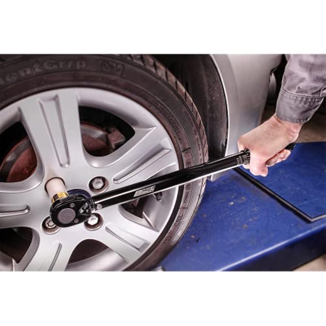 Sealey Ak624B Micrometer Torque Wrench 1/2In Sq Drive Calibrated Black Series