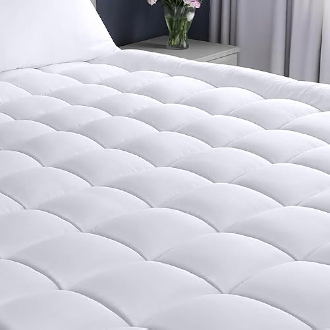 Utopia Bedding Full Mattress Pad, Quilted Fitted Premium Mattress Protector, Deep Pocket Mattress Cover Stretches up to 16 Inches, Fluffy Pillow Top Mattress Topper (54x75 Inches, White)