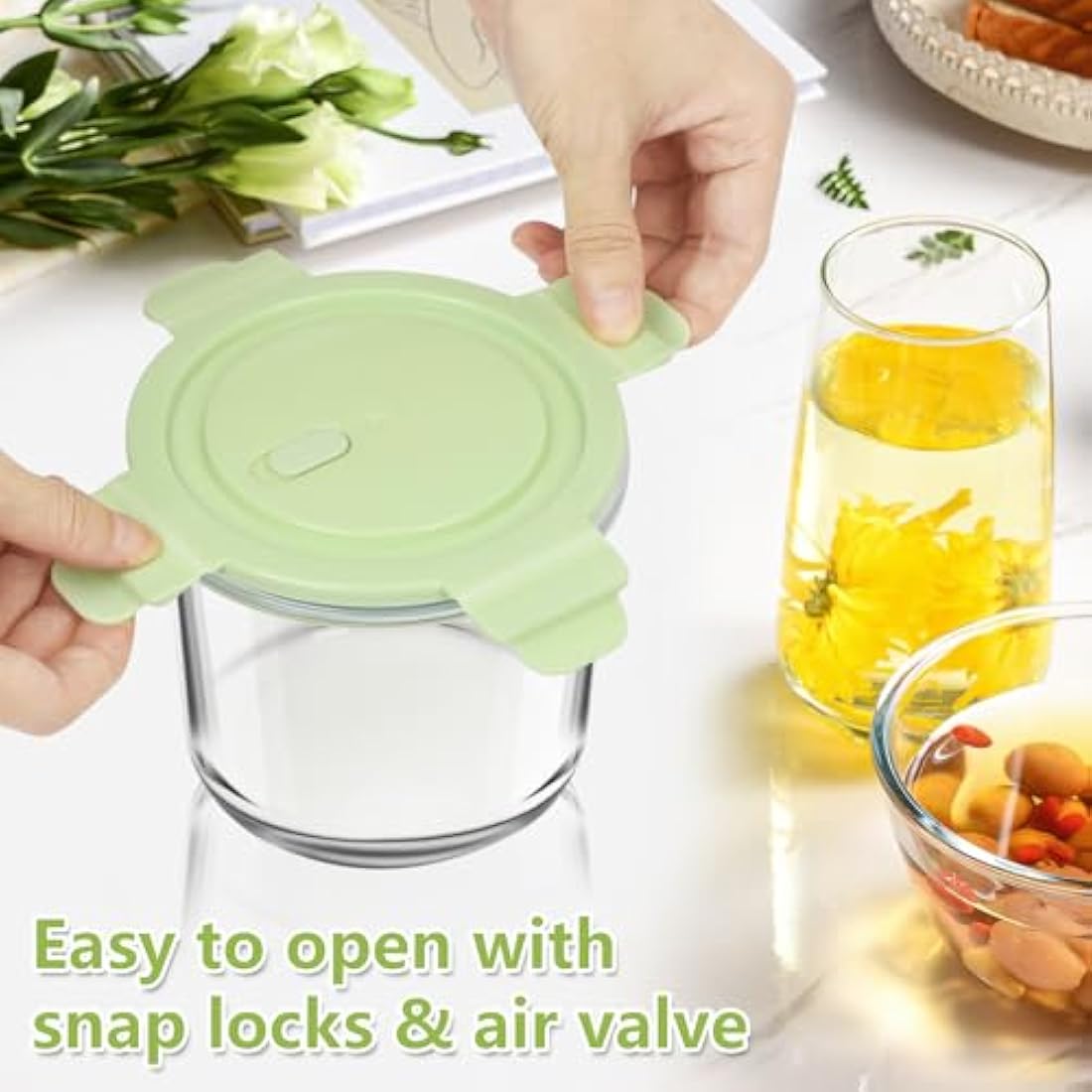 UHAPEER 710ml Glass Container with Lids, Meal Prep Bowls, Round Glass Food Containers, Soup Container to Go, for Soup, Lunch, Salad,Airtight Reusable Bowls, Food Storage Containers,Microwave Safe,4PCS