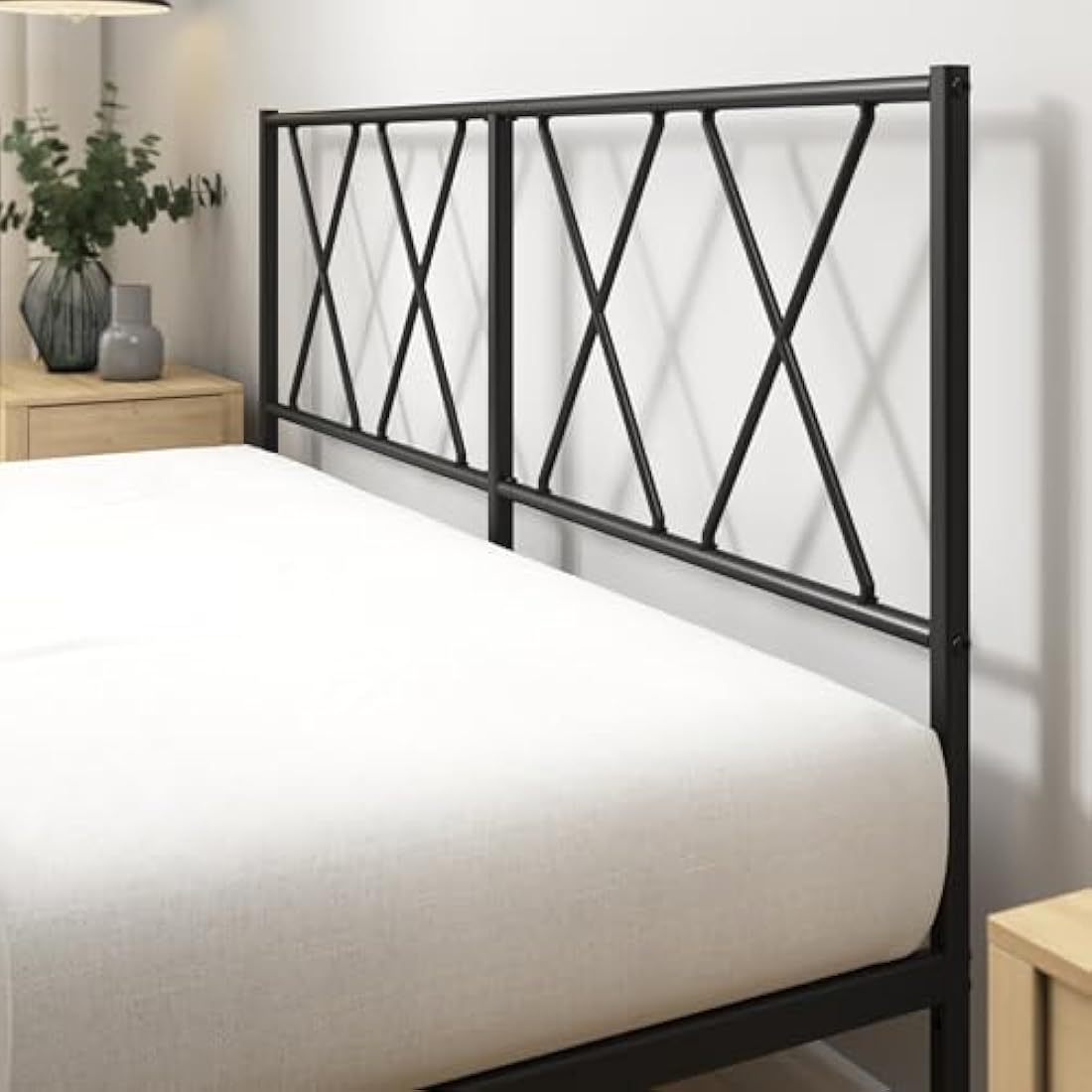 ZINUS Elias Single Bed Frame – Bed 90x190 cm – 30cm Height –Metal Bed Frame with Headboard – Platform bed frame with steel slat support – Clearance under the bed - Easy Assembly – Black