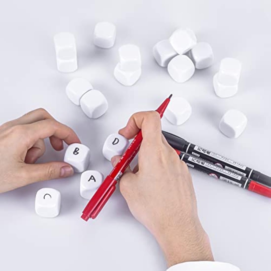 KAIHENG 22mm Acrylic Dice with Smoothed Surface Six Sided Dice with Rounded Corner Blank White Dice Cubes for Board Games, DIY Sticker, Math Counting Teaching, Party Fun 100PCS