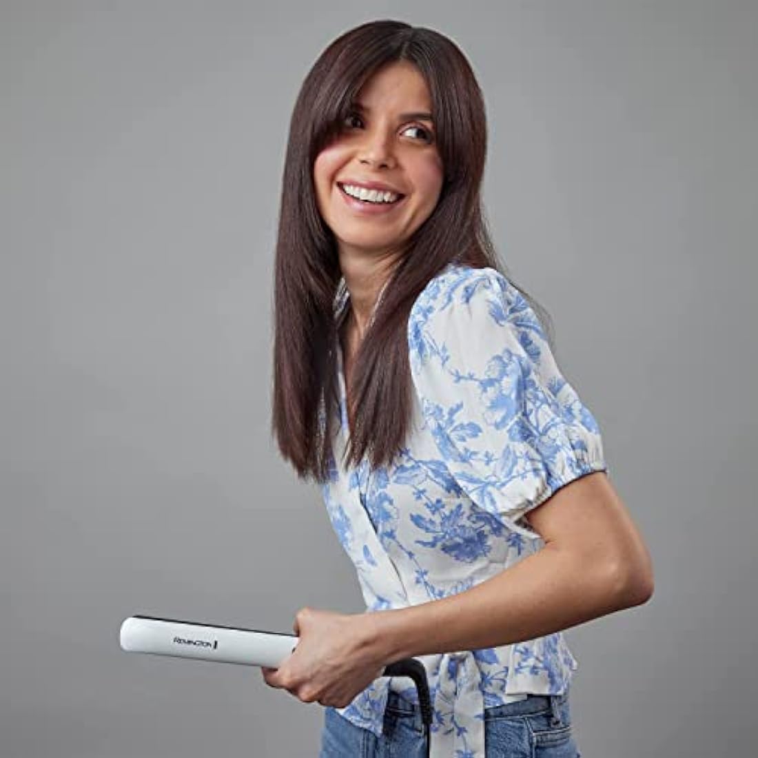 Remington Shine Therapy Hair Straightener with Advanced Ceramic coating infused with Moroccan Argan Oil for sleek & smooth glide, Floating plates, Digital display, 9 settings 150°C–230°C, S8500