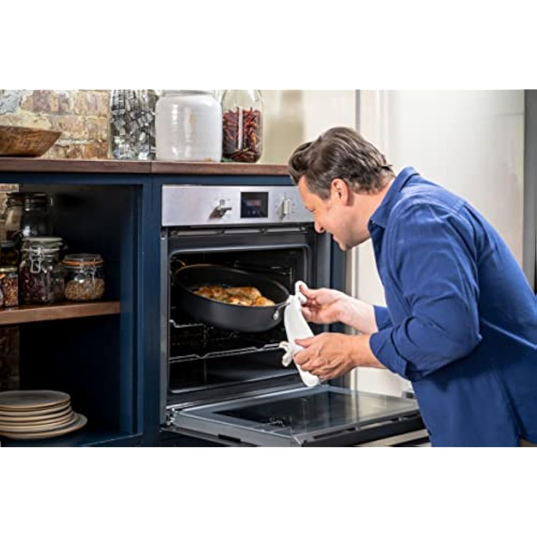 Tefal Jamie Oliver Cook's Classics Hard Anodized Shallow Pot, 30 cm, 5.4L, Non-Stick Coating, Heat Indicator, Riveted Handle, Oven-Safe Kitchen Pan, All hobs Compatible Including Induction, H9129943