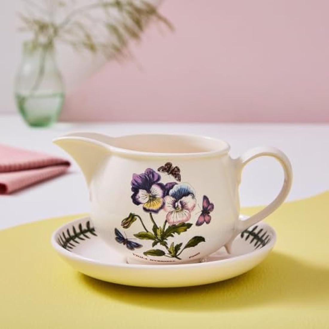 Portmeirion BG08535 Botanic Garden-1 pt. Gravy Boat and Stand (Romantic Shape), Ceramic, White