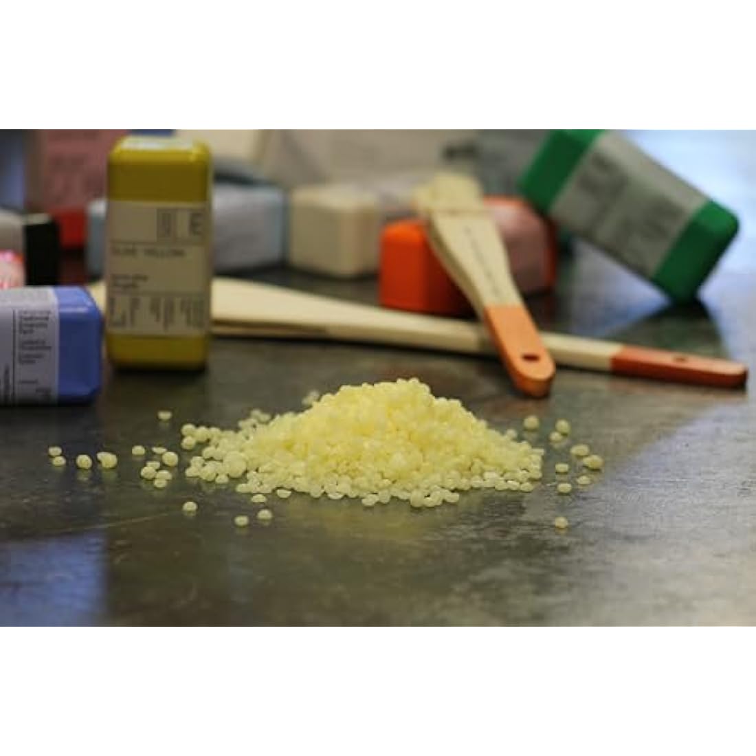 R & F Encaustic Bagged Medium 1lb