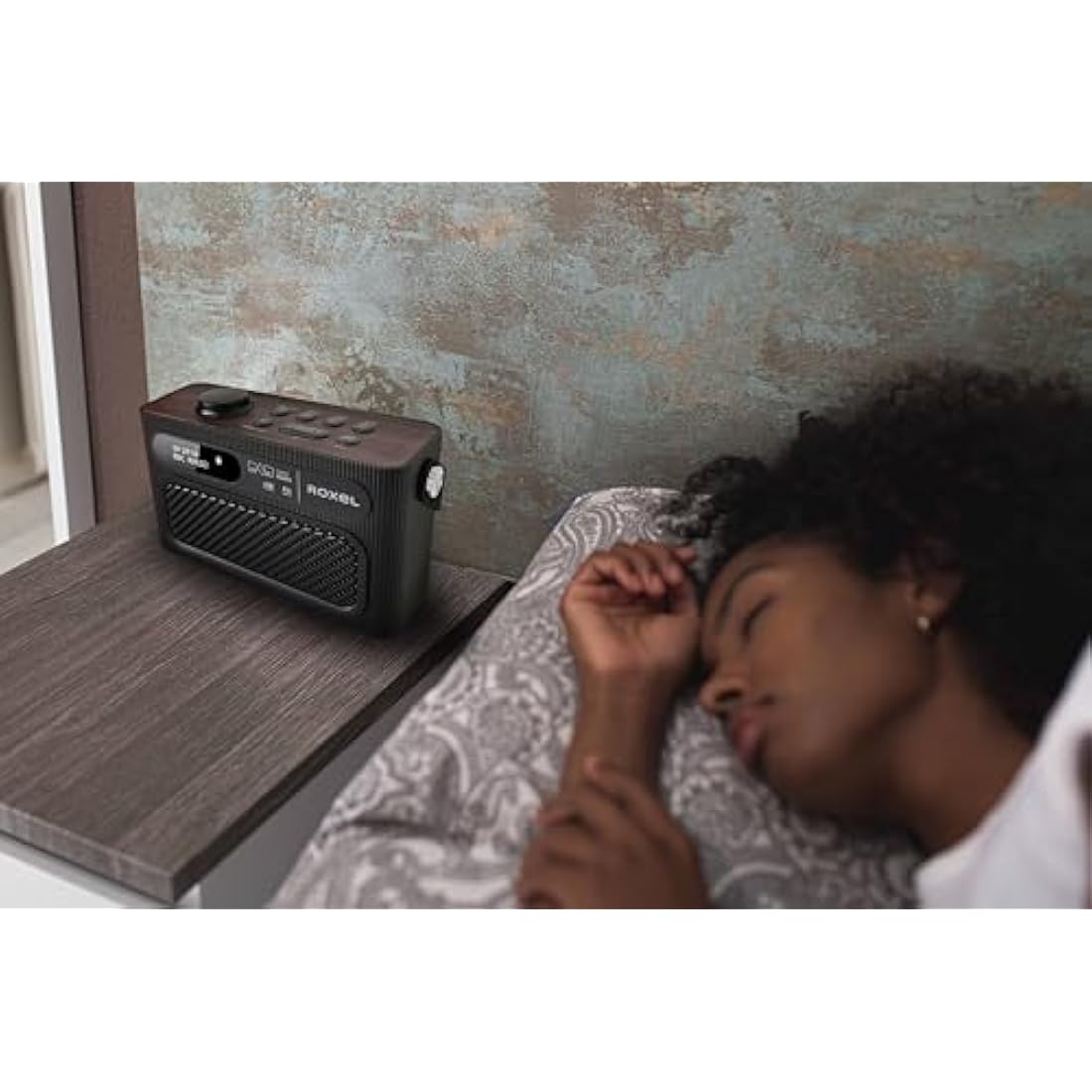 Roxel RDR-40 Stereo DAB/DAB+ Digital and FM Radio Portable Wireless Speaker with Dual Alarm Clock Function, USB & Micro SD MP3 Playback Function, 3.5mm Headphone Output (Black)