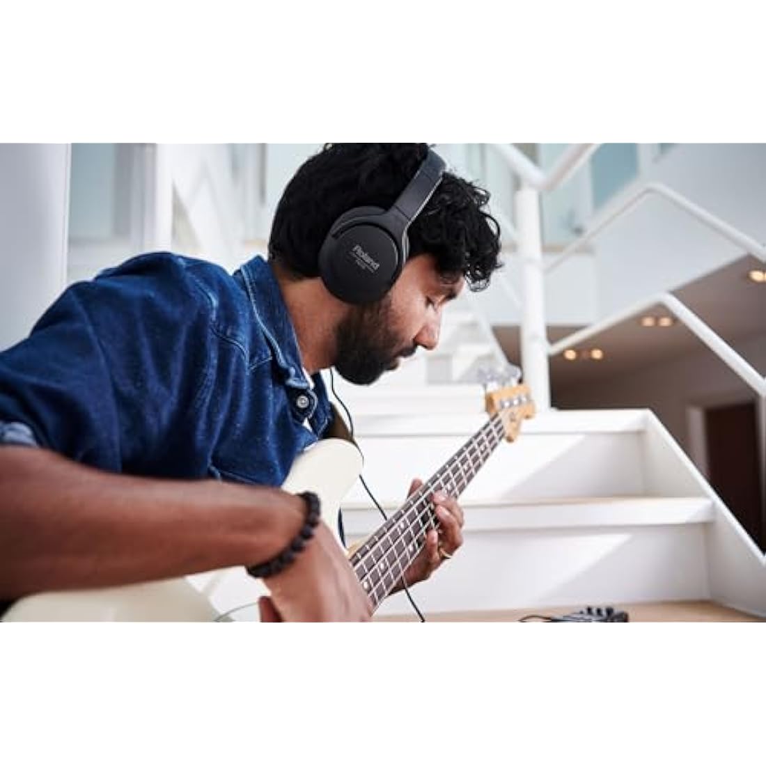 Roland RH-5, Over-Ear , Closed-Back Monitor Headphones , High-Quality Performance , For Everyday Music Making & Audio Playback , Balanced Tone , Comfortable & Lightweight , Conversion Plug Included