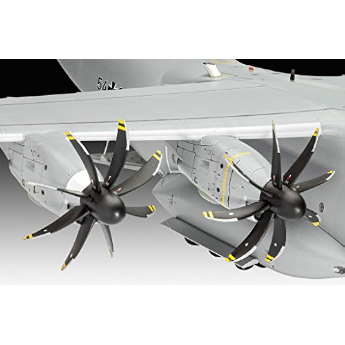 Revell 03929 Airbus A400M ATLAS 1:72 Scale Unbuilt/Unpainted Plastic Model Kit