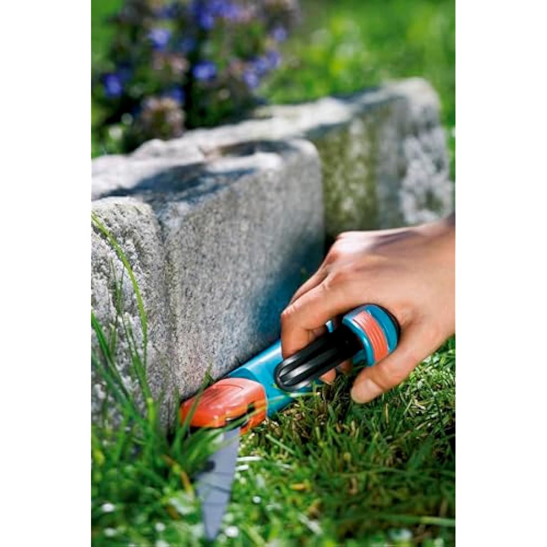 Gardena Comfort Grass Scissors, rotatable: Ideal Garden Scissors for The Exact Raskantcut, Suitable for Right and Left-handers, with Ergonomic Grip Shape for Lighter Cutting (8735-20)