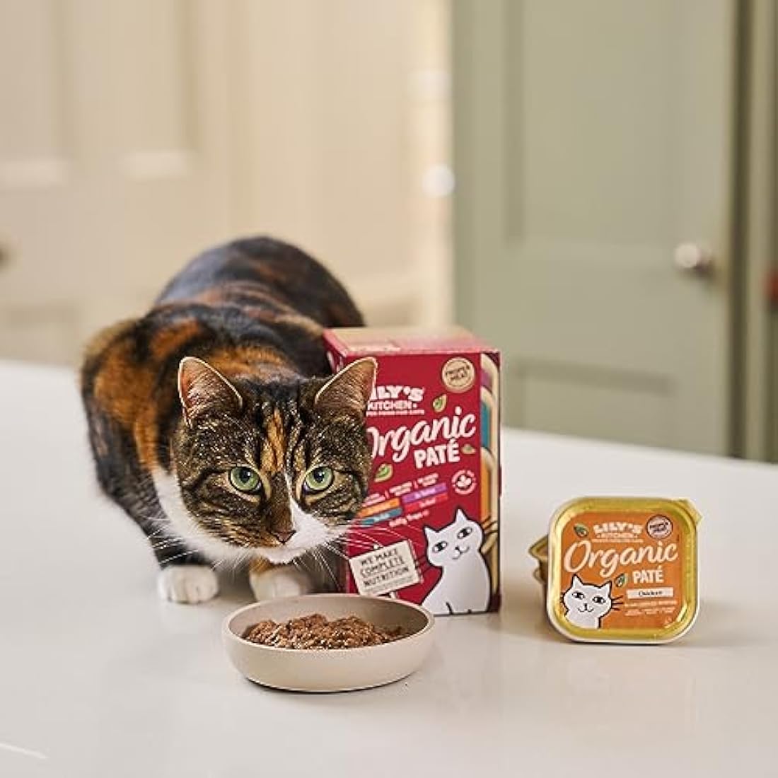 Lily’s Kitchen Made with Natural Ingredients Adult Wet Cat Food Multipack Trays Organic Paté Grain-Free Recipes 4 packs x 8 trays x85g