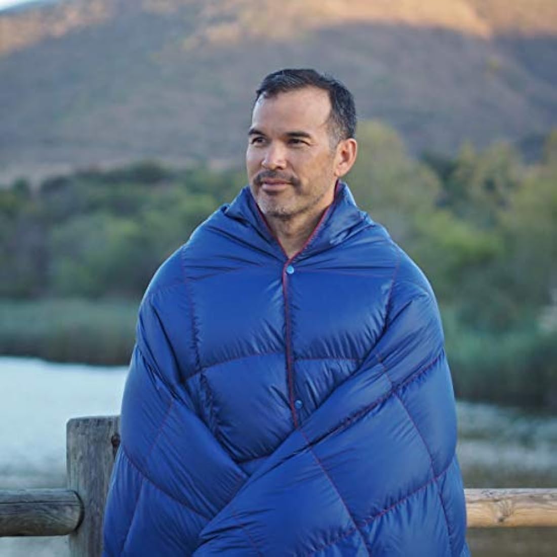 Get Out Gear Down Camping Blanket - Lightweight Warm and Packable | Ideal for Backpacking,Travel, Festivals, Beach, Hammock | 650 Fill Power Water-Resistant Backpacking Quilt (Blue/Red)