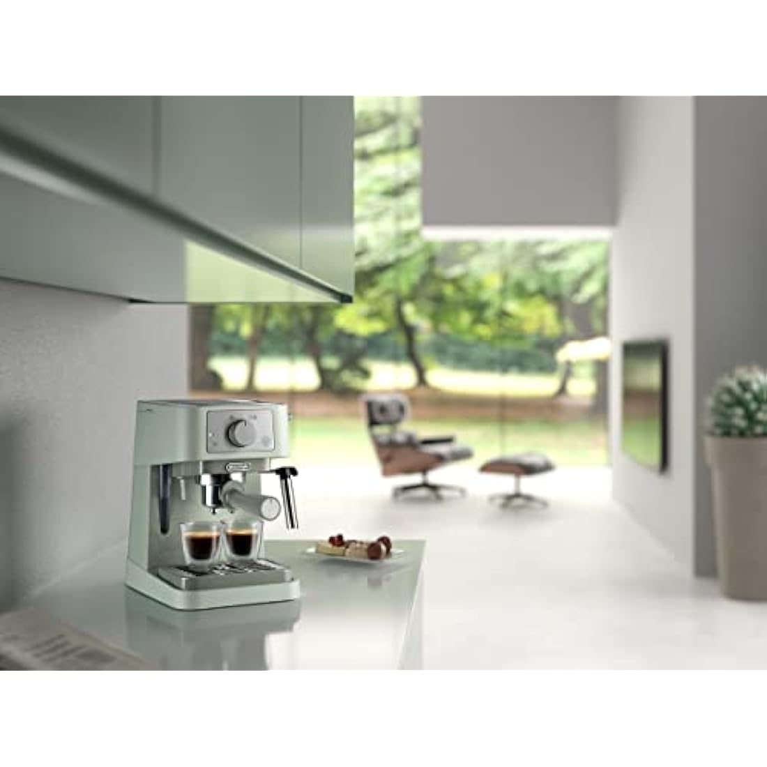 De'Longhi Manual Coffee Machine Stilosa EC260.GR, 15 Bar Pressure, Cappuccino System, Automatic Switch-Off, Compatible with ESE pods, 2 Level Tray, Capacity 1L, Green