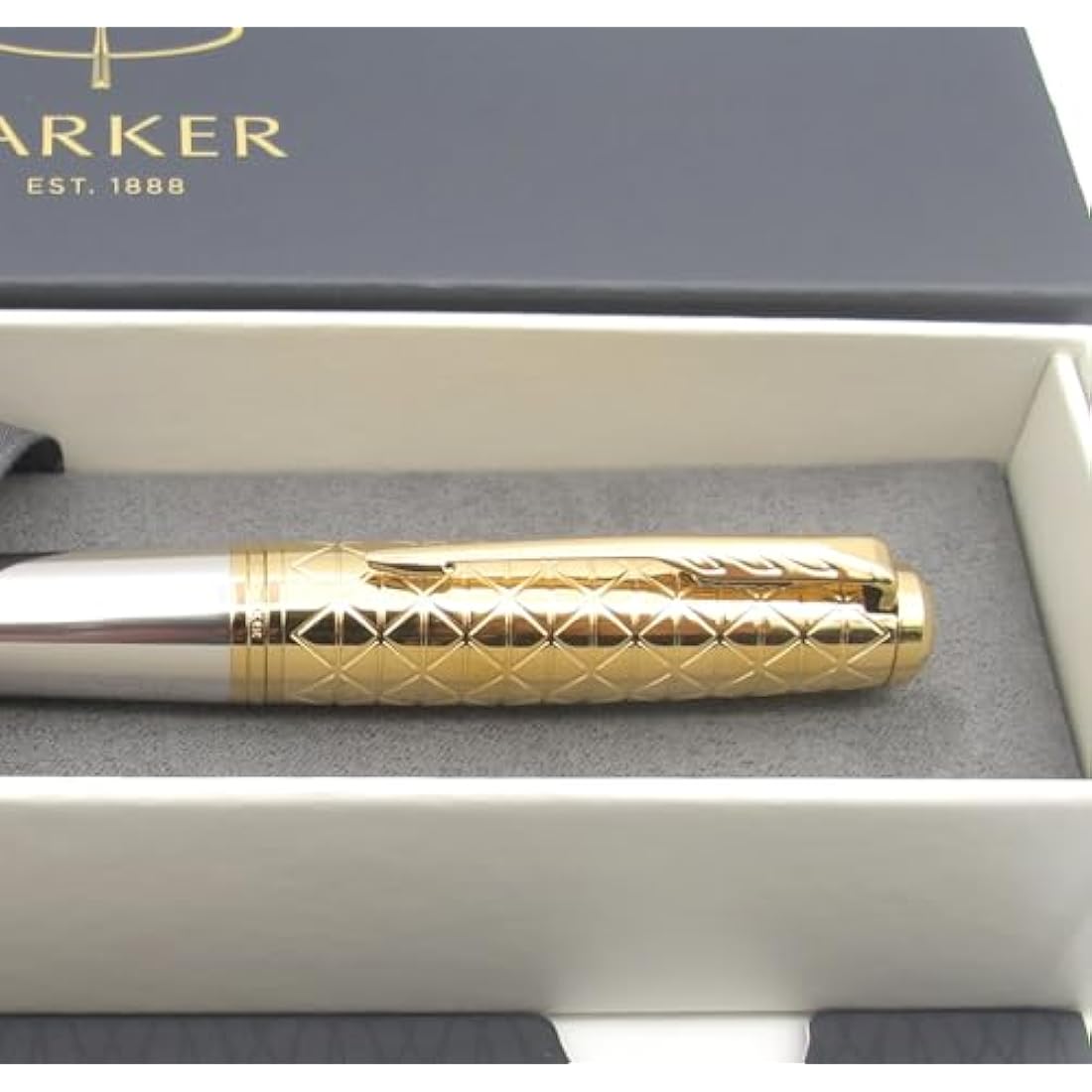 Parker Urban Premium Metal Fountain Pen | Aureate Gold Powder with Intricate Engraved Pattern | Gold Trims | Medium Nib | Gift Boxed