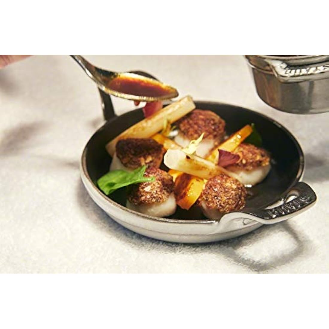 STAUB Oven dish Round 20cm Black