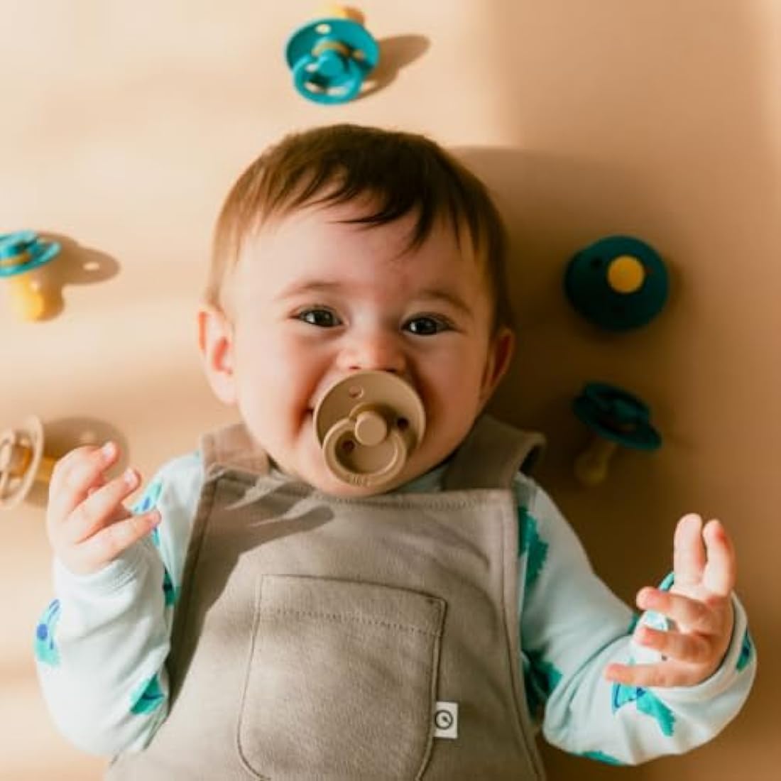 BIBS Colour Night Glow in The Dark Soother 2-Pack, BPA Free Dummy Pacifier, Round Nipple. Natural Rubber Latex, Made in Denmark, Size 1 (0-6 Months), Baby Blue Glow