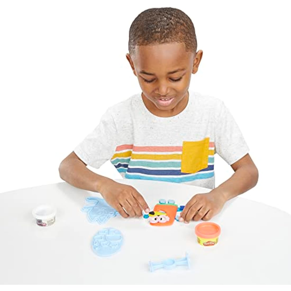 Play-Doh Bluey Make ’n Mash Costumes Playset for Toddlers, Non-Toxic Modelling Compound Set with 11 Cans, Creative Toys for 3+ Year Old Kids