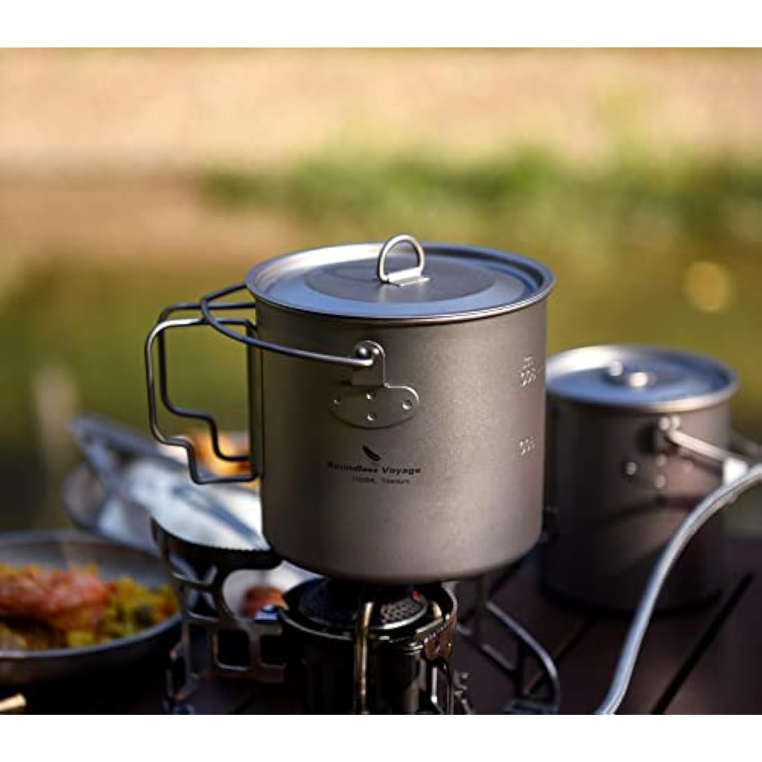 iBasingo 1100ml Titanium Mug Camping Cup Tea Coffee Water Pot with Lid Ultralight Outdoor Travel Tableware with Foldable Handle Picnic Backpacking Trekking Portable Drinkware Survival Gear Ti3041D