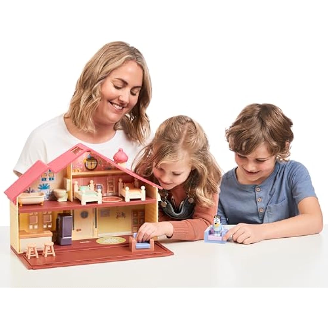 Bluey Heeler Family Home Play Set: 1 Official Collectable Action Figure, Large Playhouse Playset 4 Rooms, Furniture Accessories and Pull Down Patio