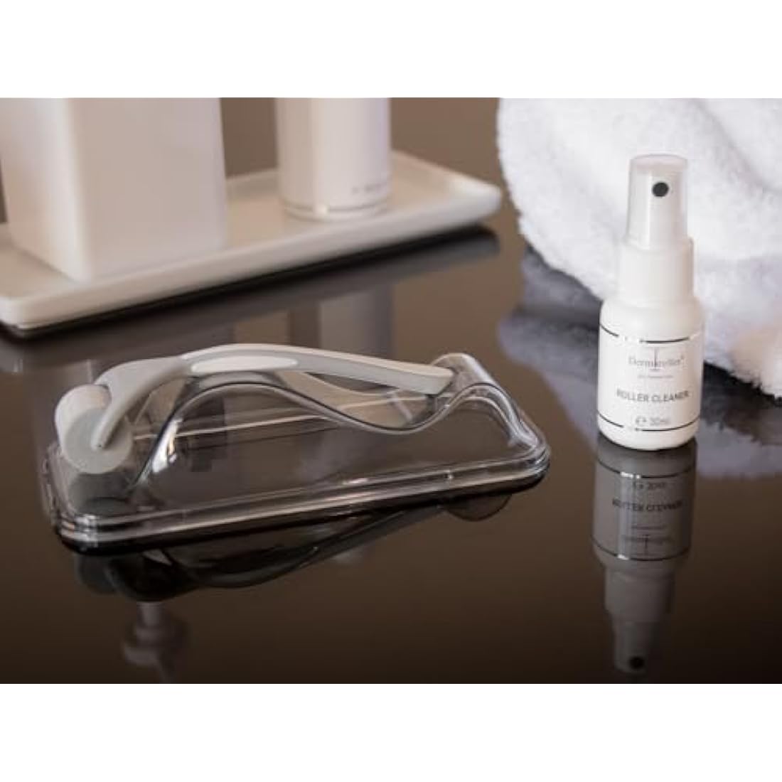 Dermaroller HC902 Microneedling Facial Roller for Skin Improvement, 0.2mm Needles for Stretch Marks, Acne & Burn Scars – Painless Dermaroller for Blemished Dry Skin – Made in Germany