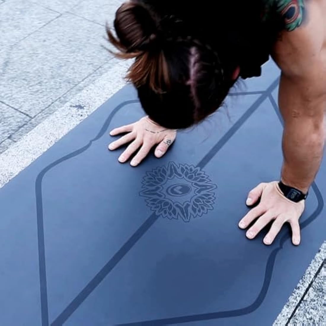Liforme Special Yoga Mat - Patented Alignment System, Warrior-like Grip, Non-slip, Eco-friendly and Biodegradable, sweat-resistant, Long, Wide and Thick, 4.2mm thick mat for comfort