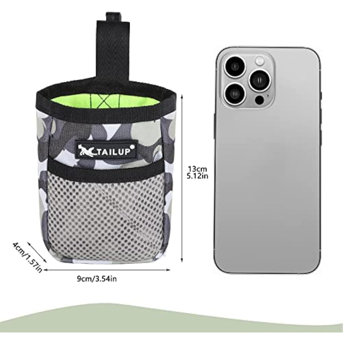 Lanjue 2 Pieces Small Dog Treat Bags, Black and Camouflage Color Dog Treat Pouch with Waist Belt Clip 600D Oxford Cloth Dog Walking Bag Treat Pouch for Dog Training