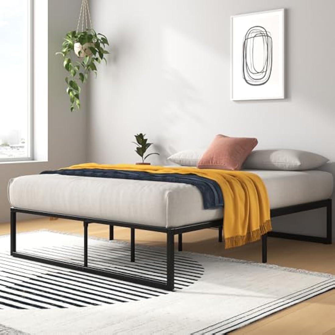 Zinus Lorelai King size Bed frame - Bed 150x200 cm - 36 cm Height with Underbed storage - Metal Platform Bed frame with Steel slat support - Black
