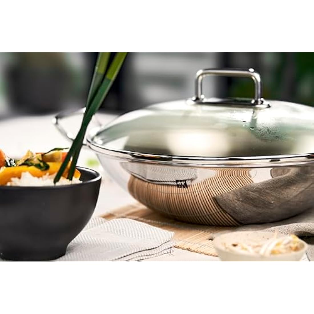 ZWILLING Wok, Incl. Glass Lid and Removable Grid Insert, Suitable for Induction, Ø 32 cm, Stainless Steel, Plus, Silver, 8L, Pack of 1