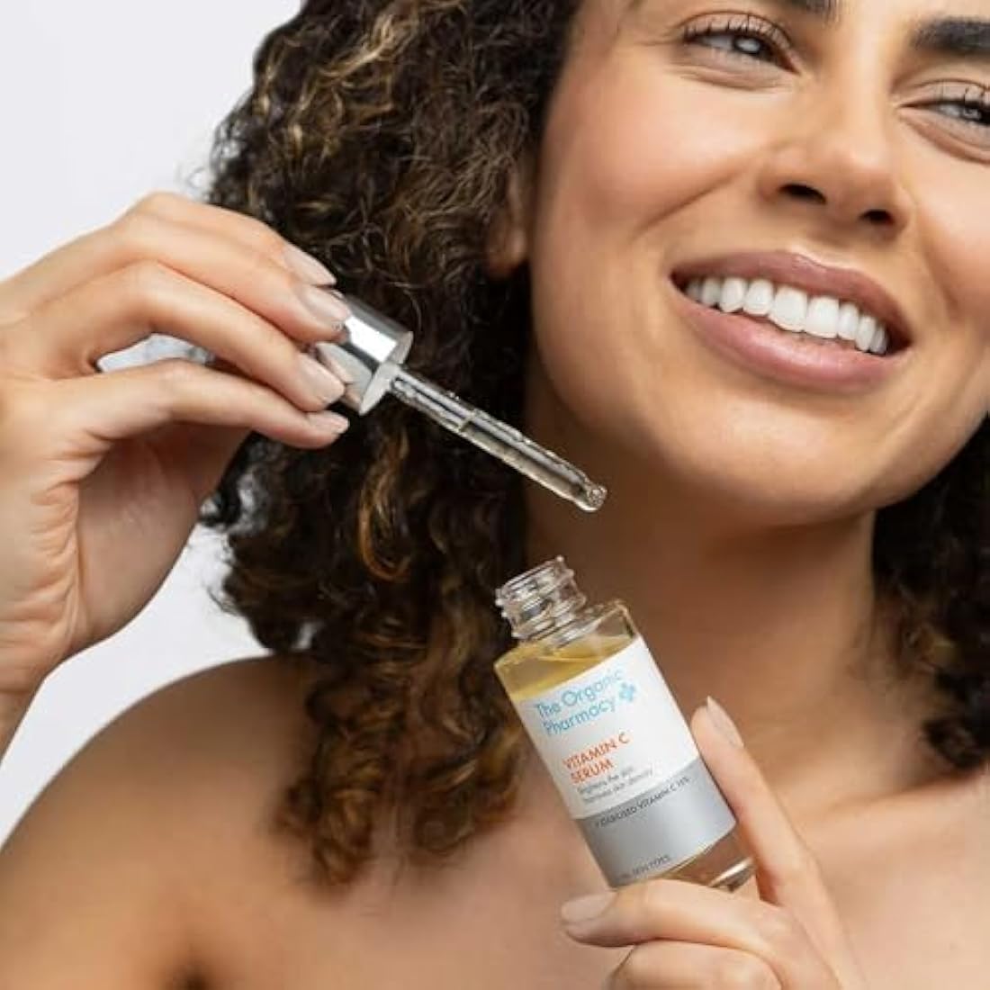 The Organic Pharmacy Vitamin C Serum 30ml - 15% Stabilised Vitamin C, Brightens and Moisturises skin, Anti-aging, 58.7% Organic, 86.3% Natural