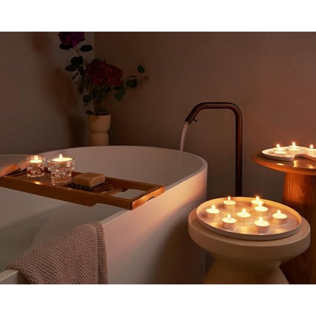 Bolsius Maxi Tea Light Candles - White - Pack of 84 - Long Burning Time of 10 Hours - Household Candle - Interior Decoration - Contains Natural Plant Wax - Without Palm Oil - XXL Tea Lights