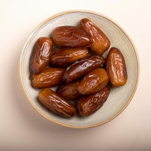 Wholefood Earth Organic Dried Deglet Nour Dates (Pitted) – 2 kg | GMO Free | Raw | Vegan | High Fibre | Certified Organic