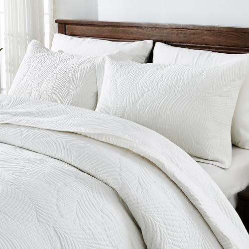 Qucover Quilted Bedspreads Soft and Comfortable Cotton Bedspread Super King Size with Elegant Embroidered Palm Leaf Pattern, 3 Pieces Bedspreads