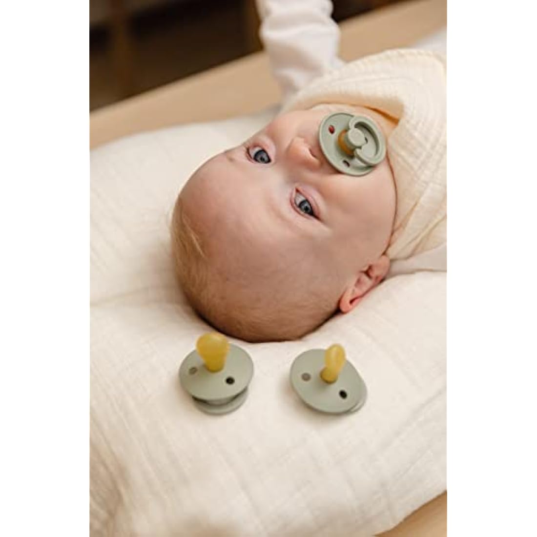 BIBS Colour Soother 2-Pack, BPA Free Dummy Pacifier, Round Nipple. Natural Rubber Latex, Size 1 (0-6 Months), Haze/Blossom