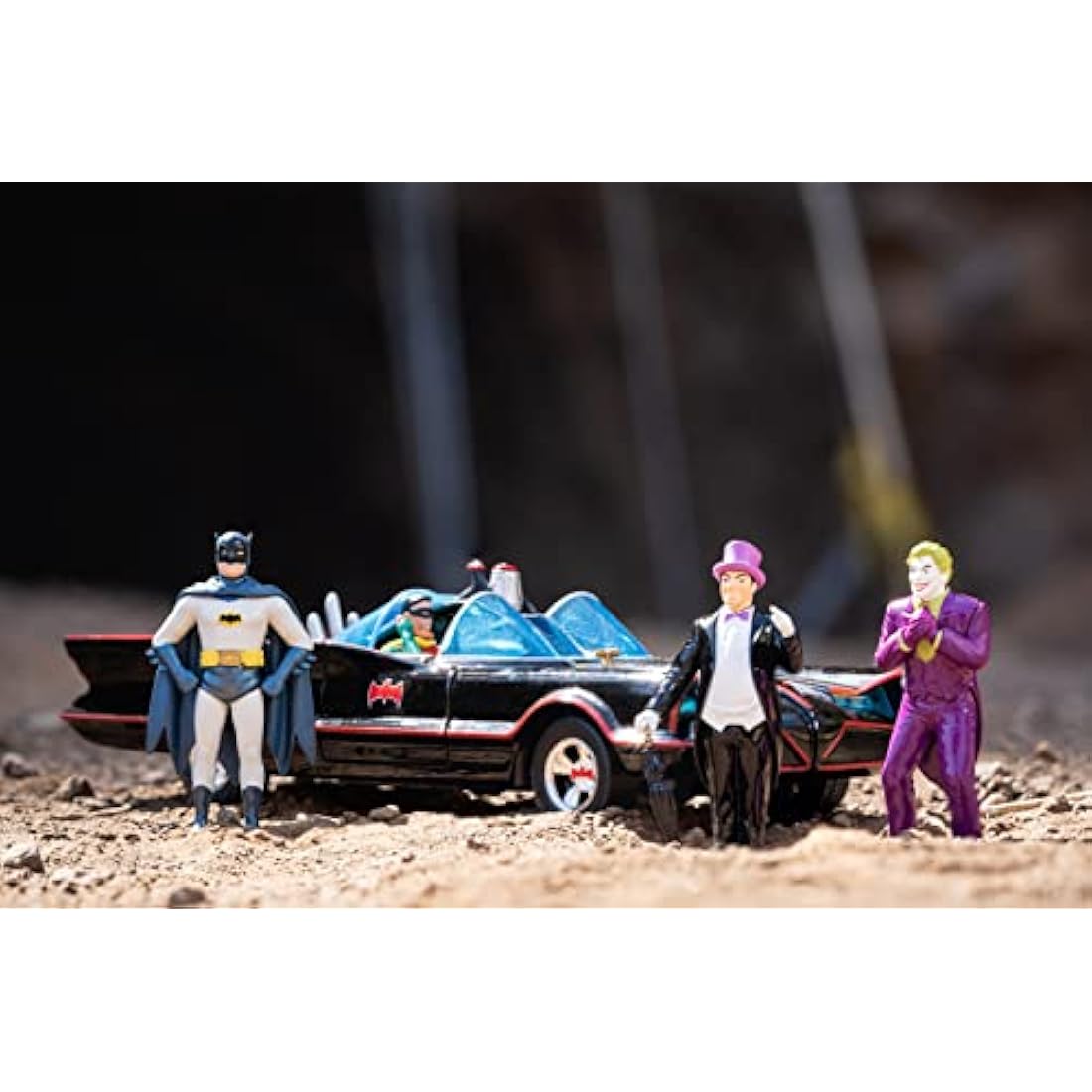 DC Comics 1:24 Classic TV Series Batman Batmobile Die-Cast Car & 2.75" Batman, Robin, Penguin, & The Joker Figures