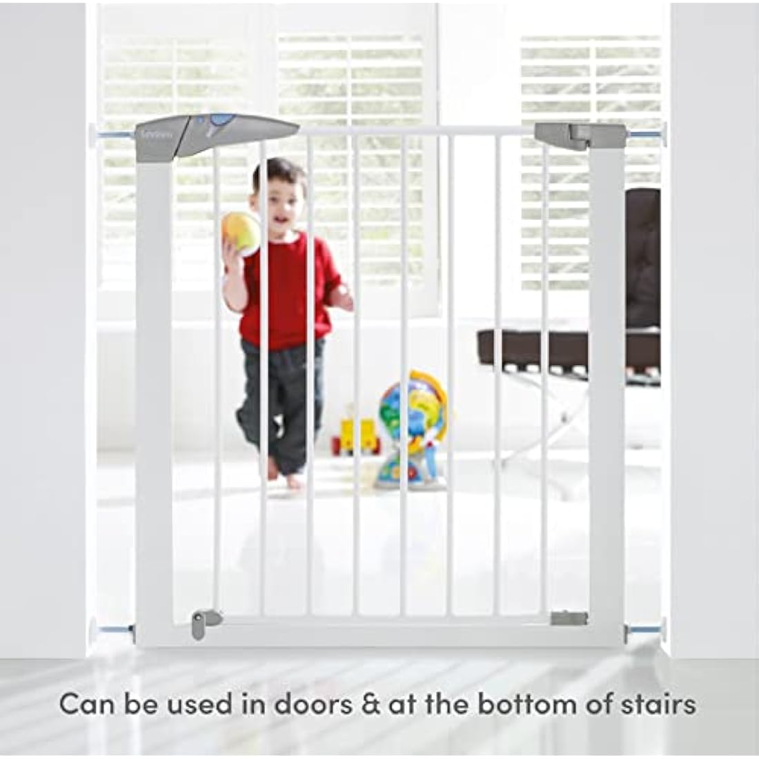 Munchkin Lindam Stair Gate | Sure Shut Axis Toddler & Baby Gate | Stair Gate Pressure Fit Baby or Dog Gate | Baby Safety Gate for Stairs & Doorways, Easy Install No-Screws Child Gate | 76-82cm| White