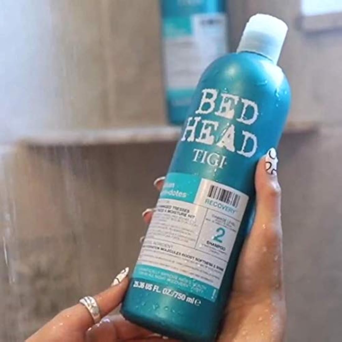 Bed Head by TIGI, Recovery Shampoo, Moisturising Shampoo for Professional Haircare, Great For Restoring Dry and Damaged Hair, 750ml