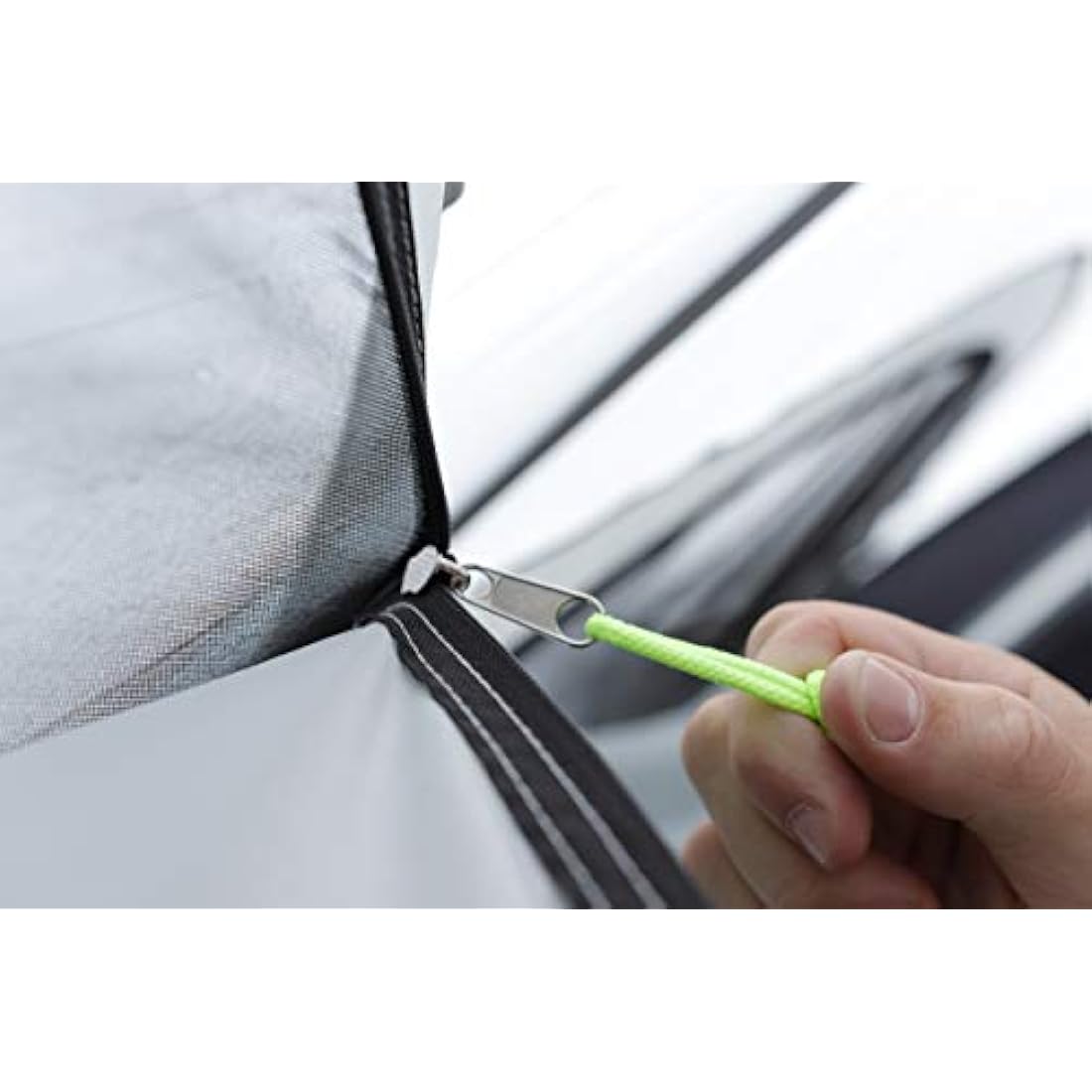 Leisurewize Ontario 20-260 Caravan Porch Awning, Rail Height 235-250cm x Depth 240cm x Width 260cm (LWA30) - Comes with two shades with a mesh vent above the front windows to let in fresh air.