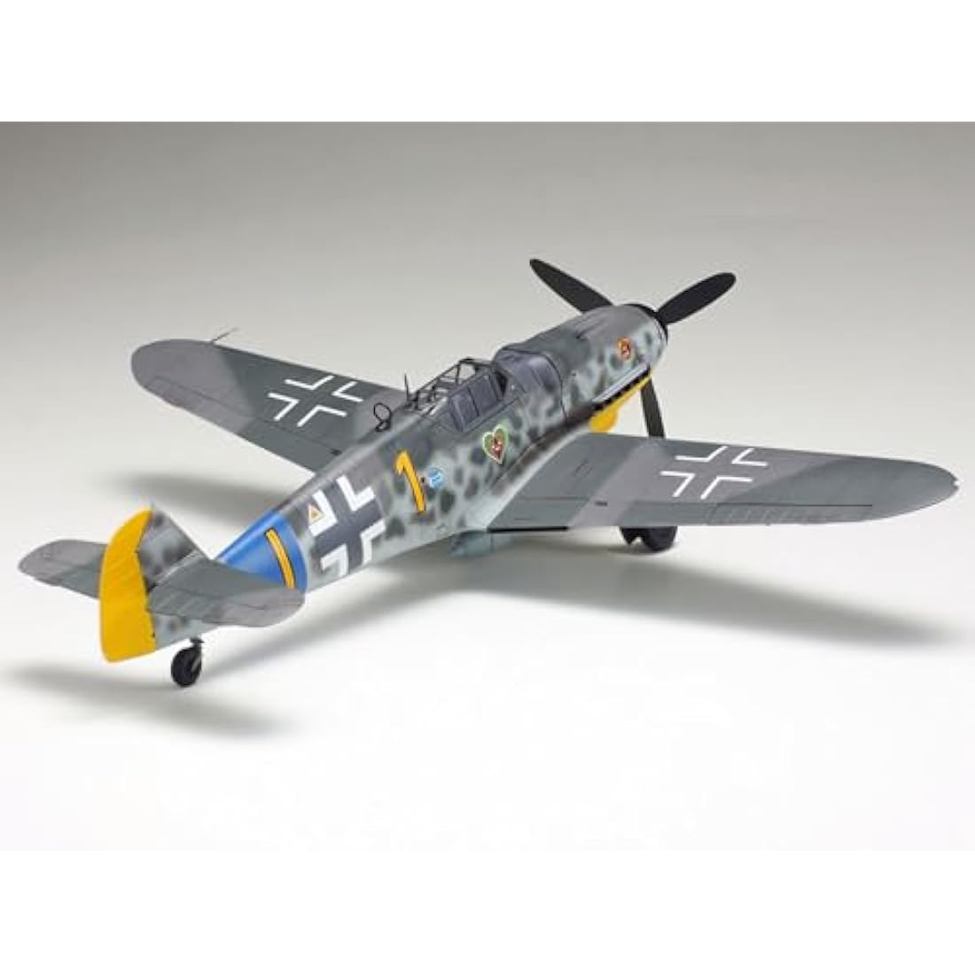 TAMIYA 61117 Messerschmitt BF-109 G6 1:48 Aircraft Model Kit