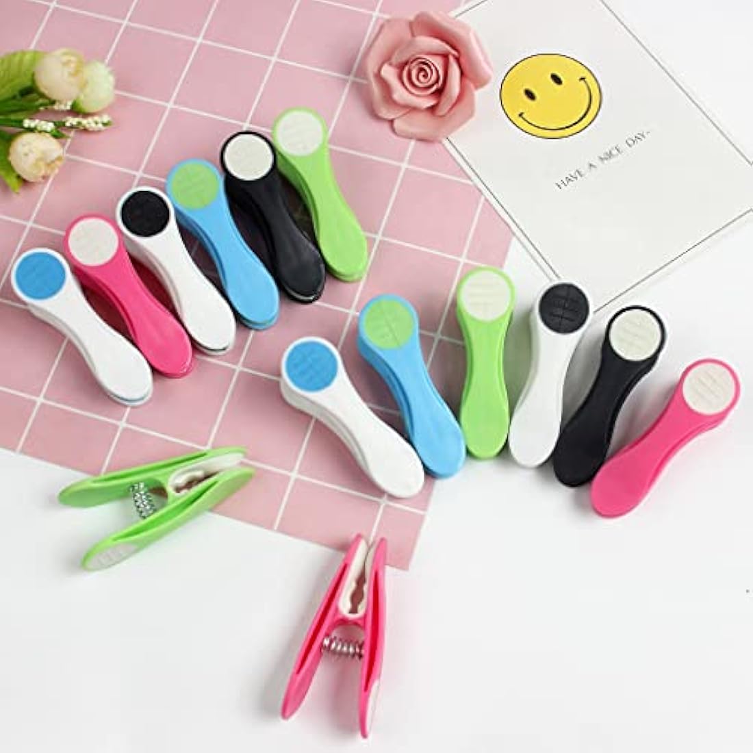 SWKJ Clothes Pegs, 30Pcs Non-Slip Laundry Pegs for Washing Line, Multicolor Heavy Duty Minky Pegs with Soft Grip Cushioned Clip for Home