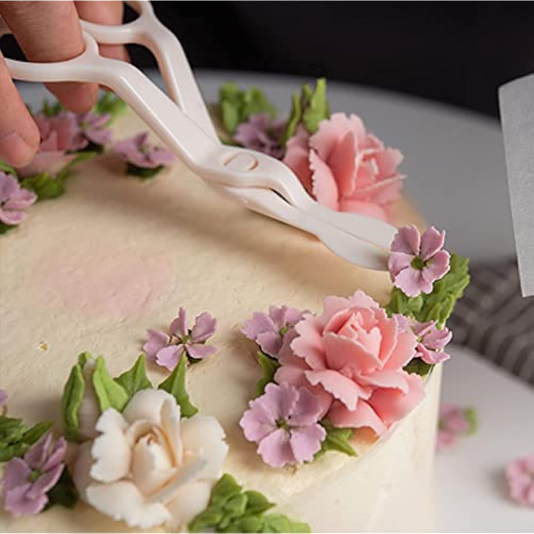 Yizish Cake Turntable Aluminum Alloy & Piping Bags and Nozzles Set, Rotating Cake Stand Decorating Kits with Stainless Steel Cake Spatulas and Scrapers for Baking, Pastries and Cupcakes (39pcs)