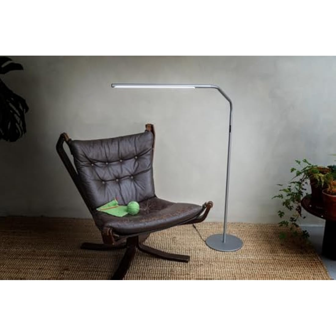 Daylight Slimline 4 LED Floor Lamp - 6,000K, 3,200 Lux, 4 Brightness Levels, USB-C Port for Fast Charging - Sleek Design, Anti-Glare Shade, Flexible Height Adjustment - Ice Grey