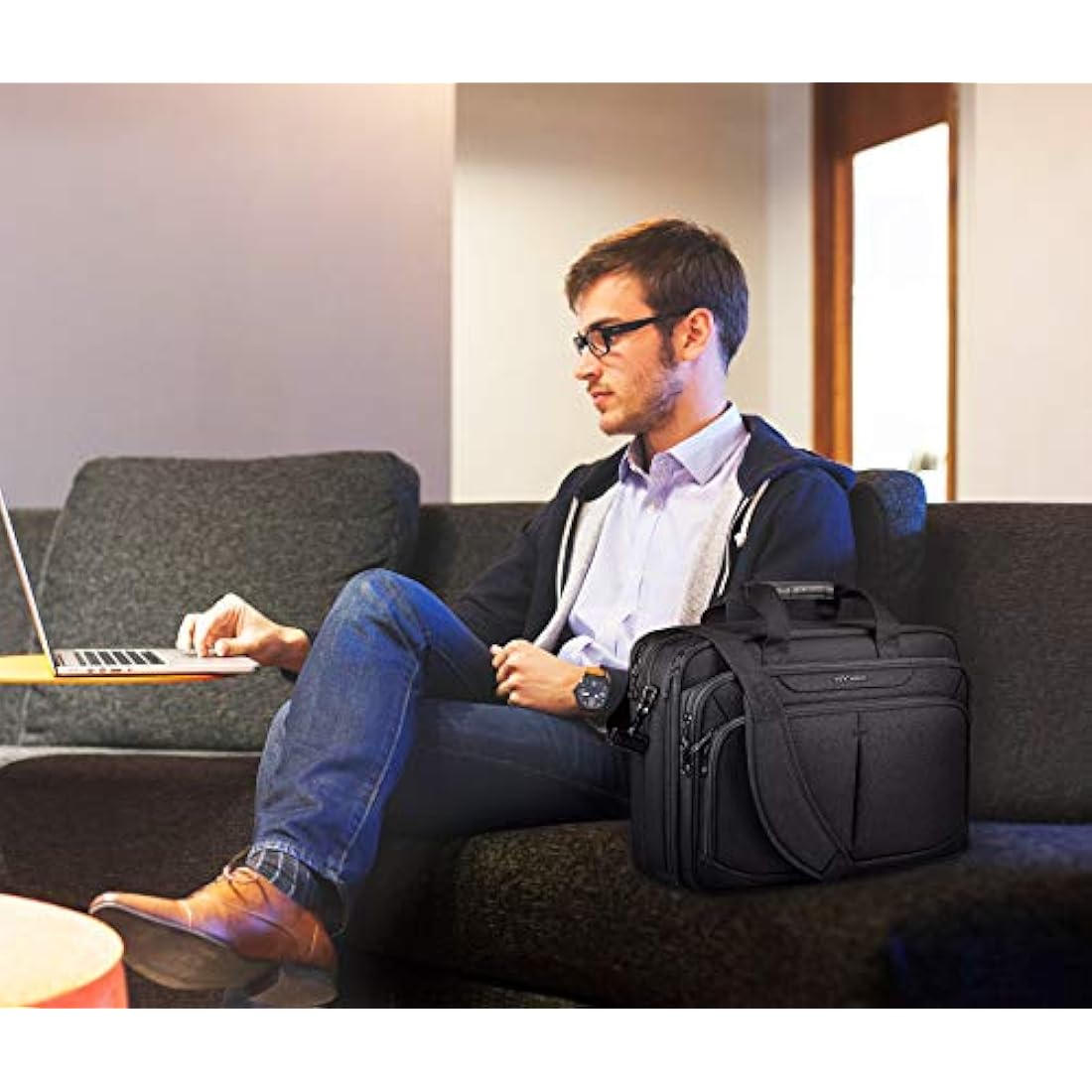 KROSER Laptop Bag Expandable Lightweight Briefcase for 17.3" Laptop Premium Business Work Bag Water-Repellent Messenger Bag with RFID Pockets for School/Travel/Women/Men-Black