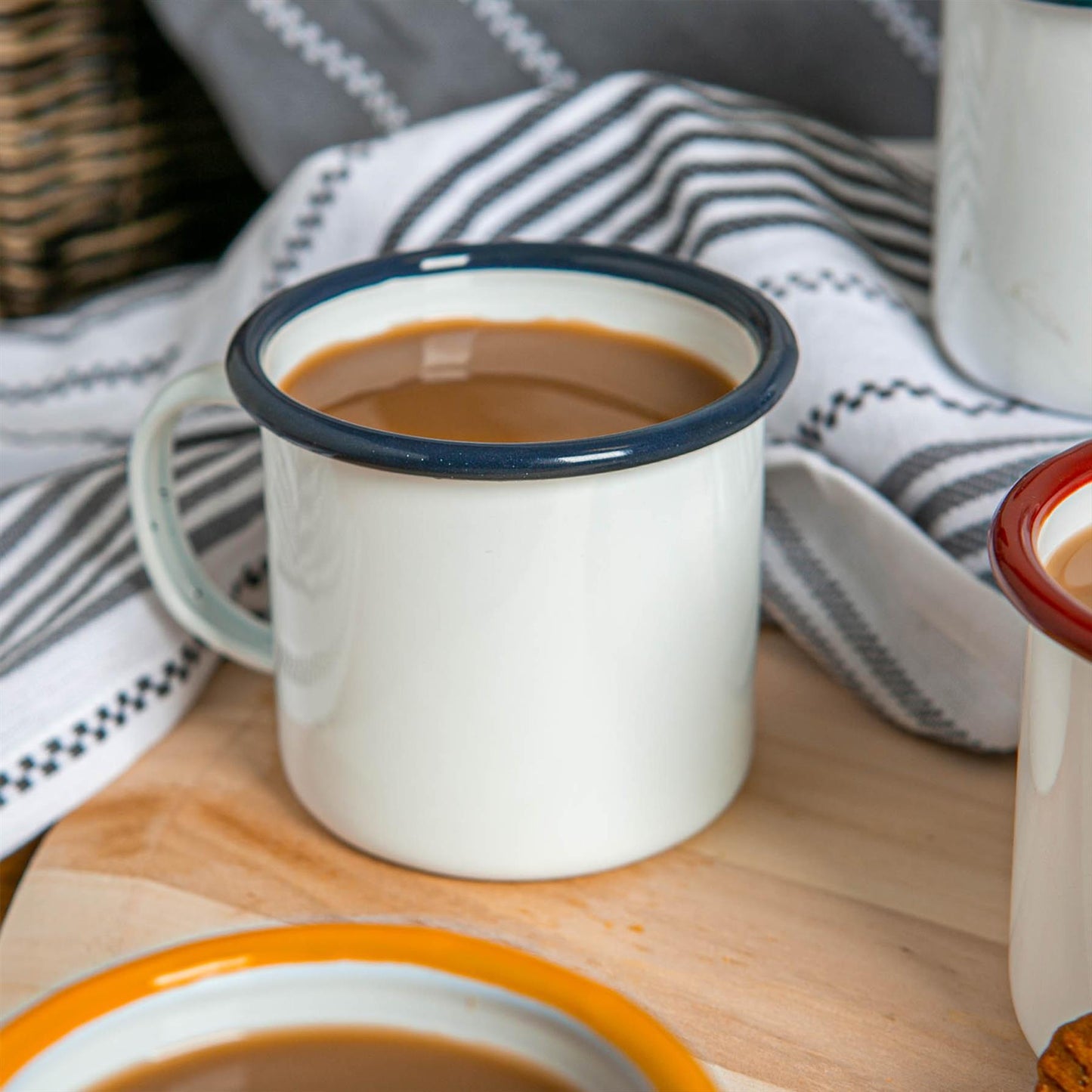 6pc 375ml White Enamel Mugs Set