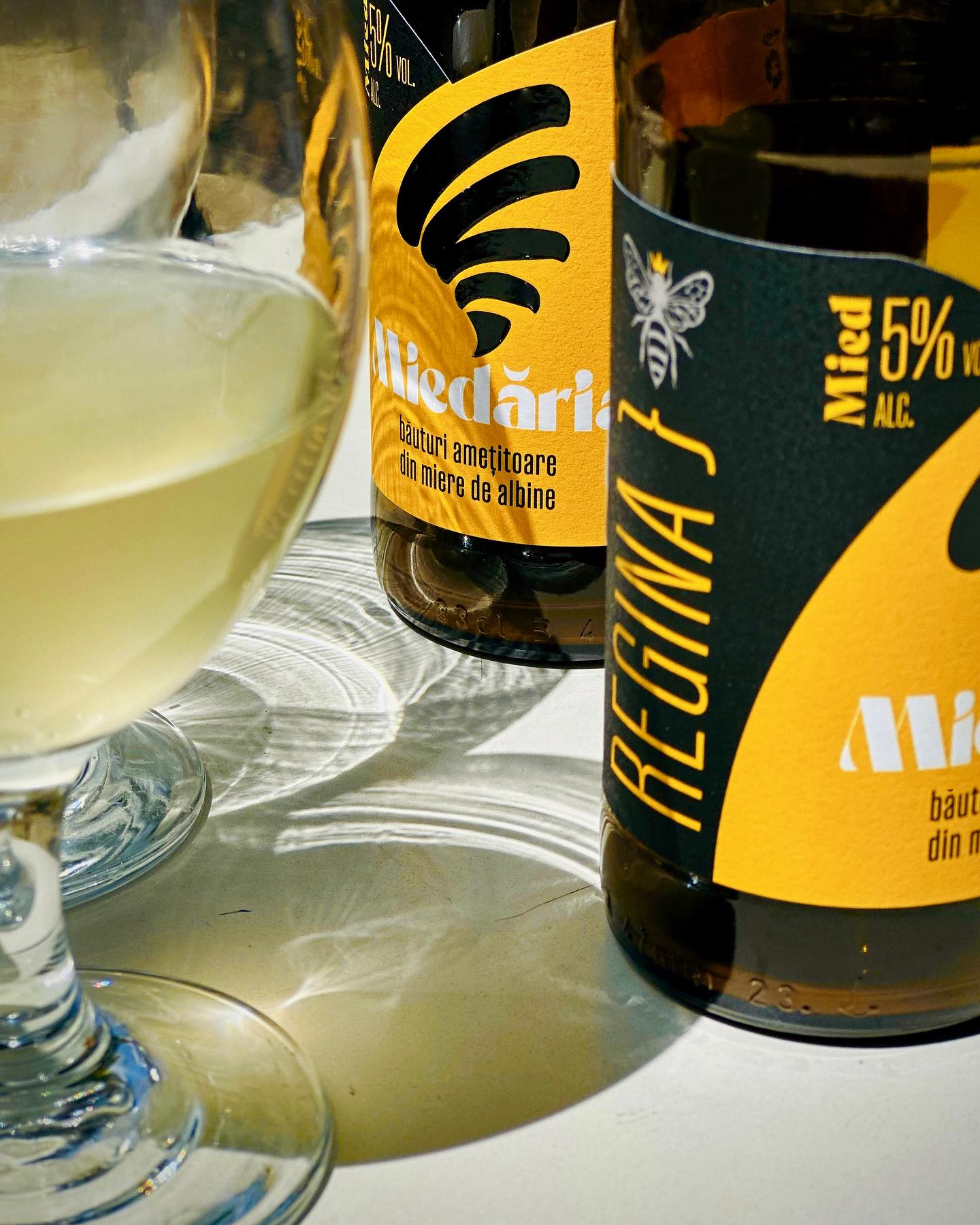 Queen Craft Mead (Mied Regina) Honey Beer by Miedaria 4x330ml 5% ABV